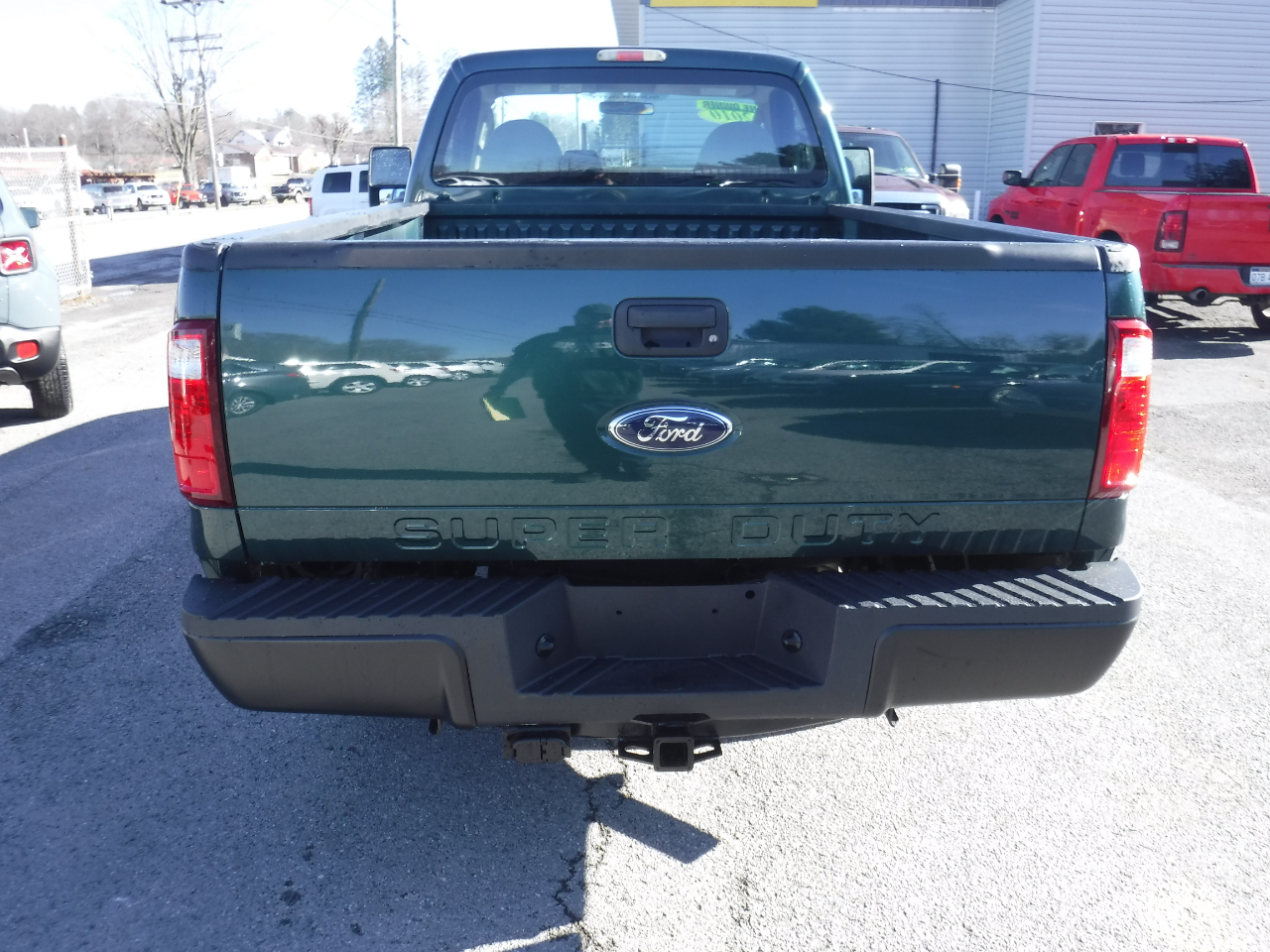 Ford Super Duty F-250 SRW 4WD Reg Cab 137" XL 2010