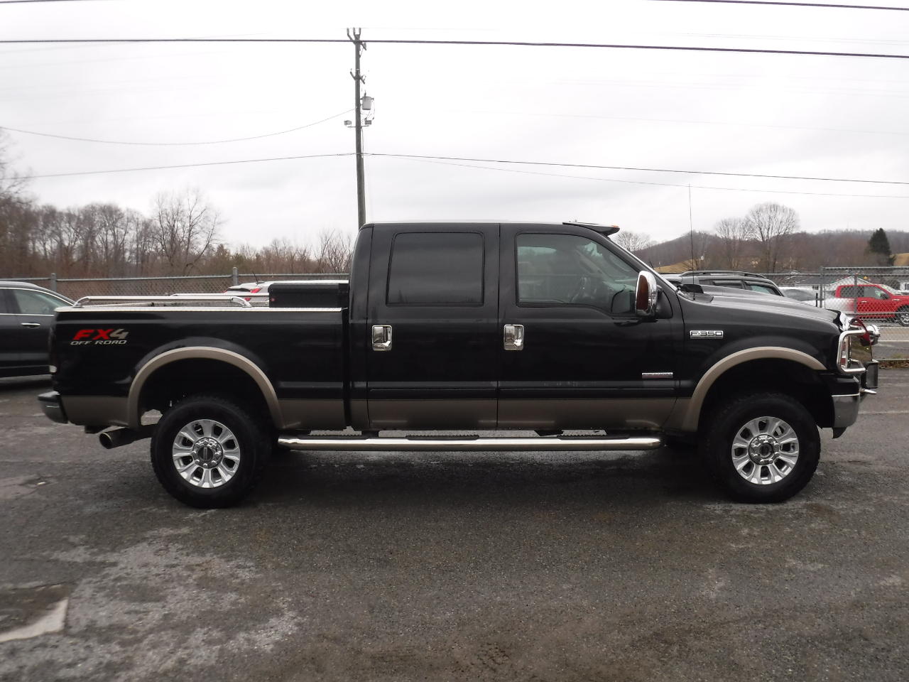 Ford Super Duty F-350 SRW Crew Cab 156" Lariat 4WD 2006