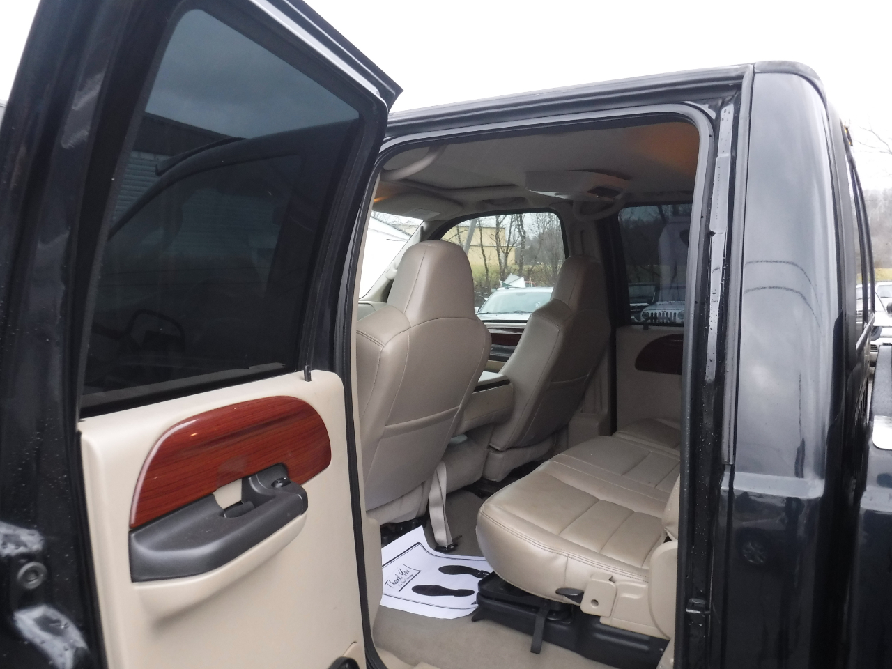 Ford Super Duty F-350 SRW Crew Cab 156" Lariat 4WD 2006