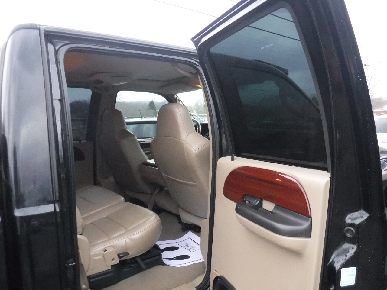 Ford Super Duty F-350 SRW Crew Cab 156" Lariat 4WD 2006