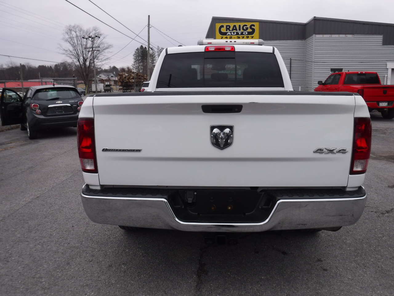 RAM 1500 4WD Crew Cab 149" Outdoorsman 2017