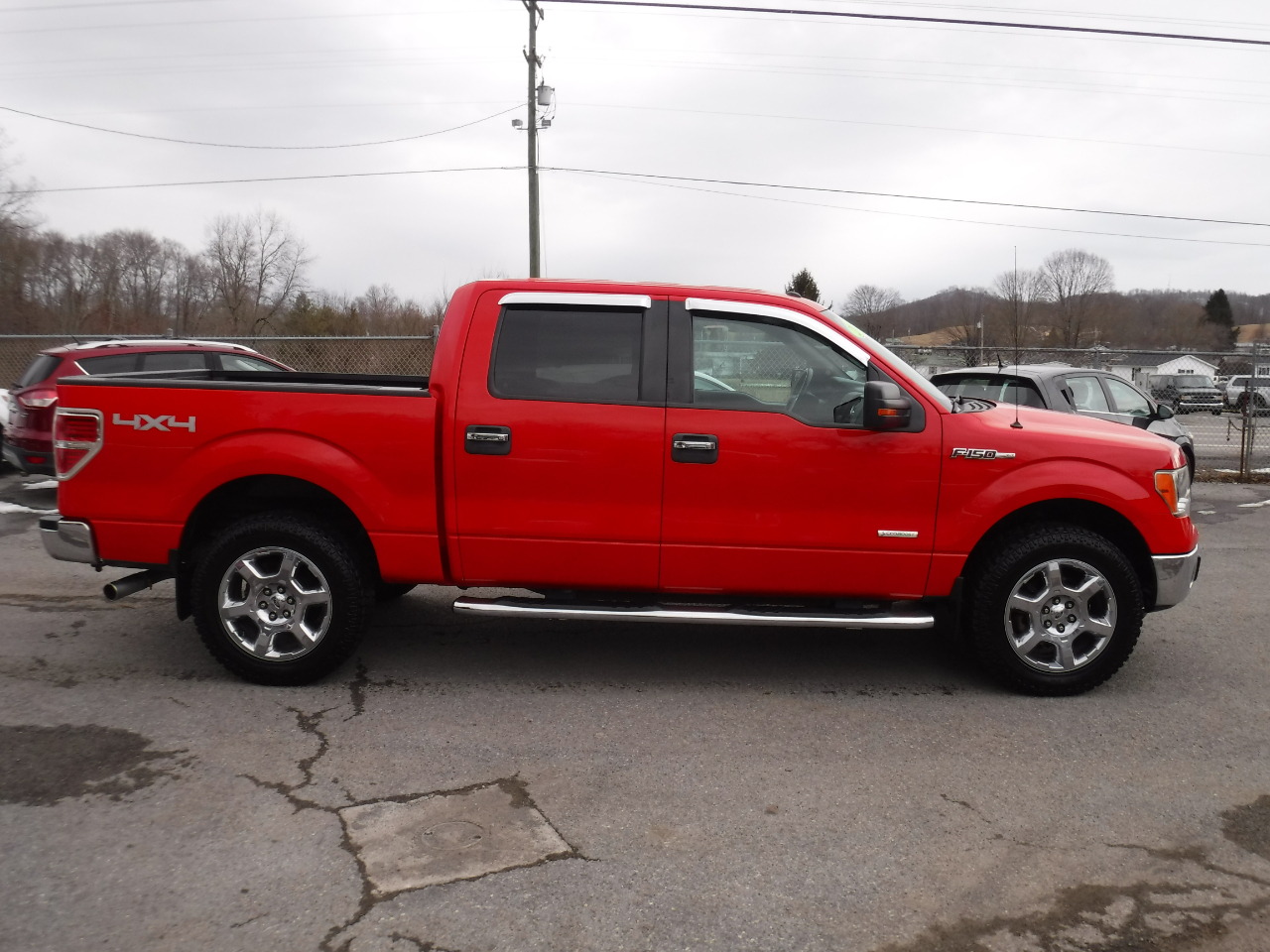 Ford F-150 4WD SuperCrew 145" XLT 2013