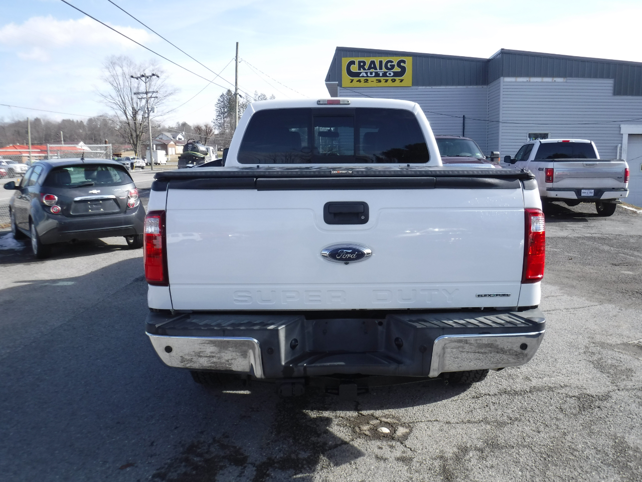 Ford Super Duty F-250 SRW 4WD Crew Cab 156" Lariat 2015