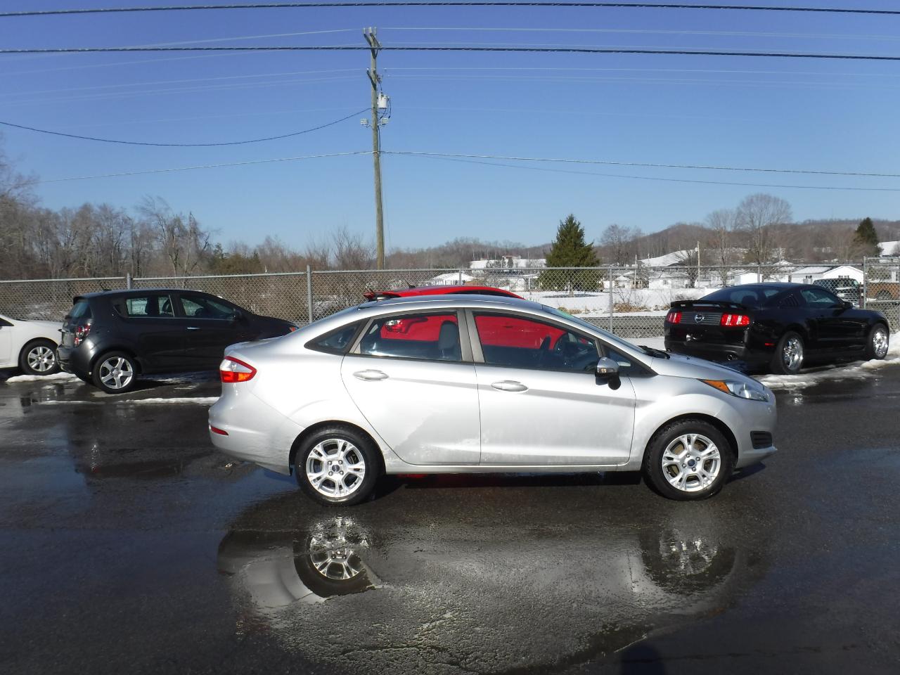 Ford Fiesta 4dr Sdn SE 2014