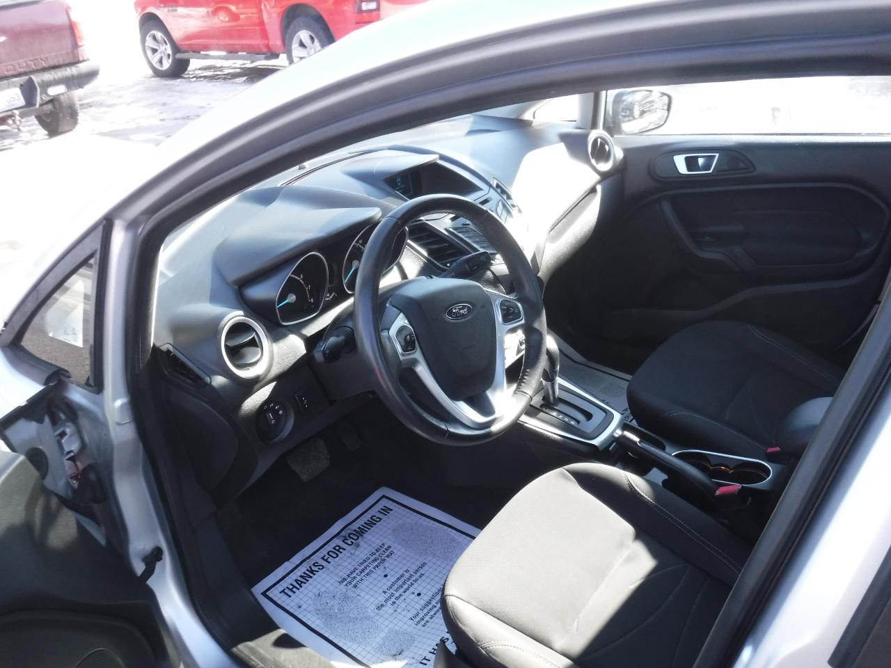 Ford Fiesta 4dr Sdn SE 2014