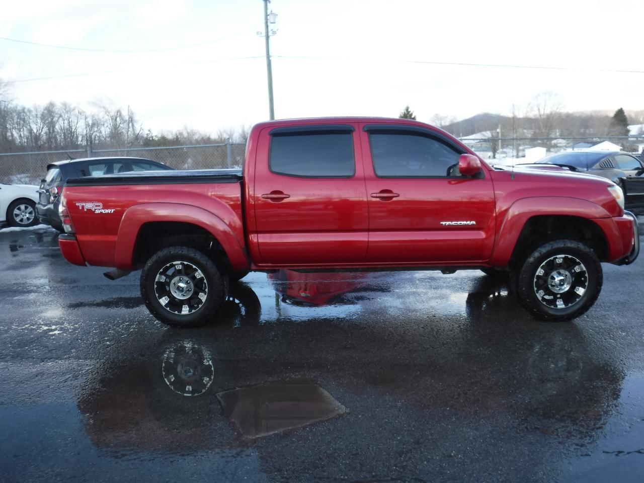 Toyota Tacoma 4WD Double V6 AT (Natl) 2011