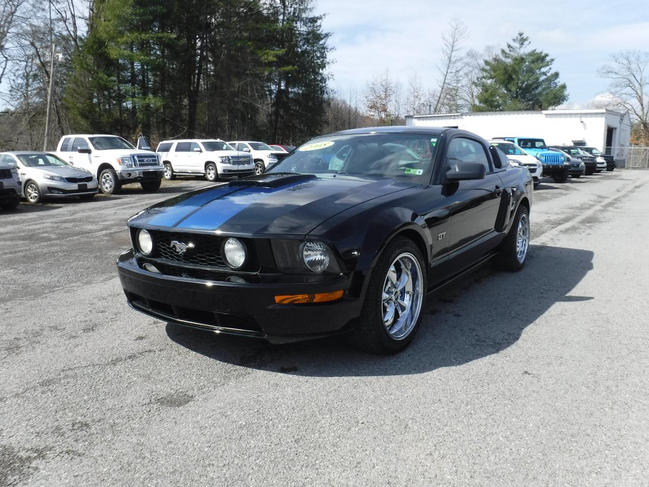 Ford Mustang 2dr Cpe GT Deluxe 2008