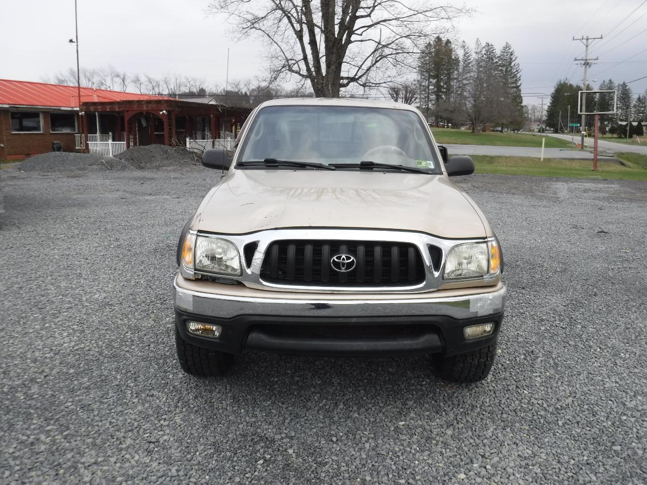 Toyota Tacoma XtraCab Manual 4WD (Natl) 2004