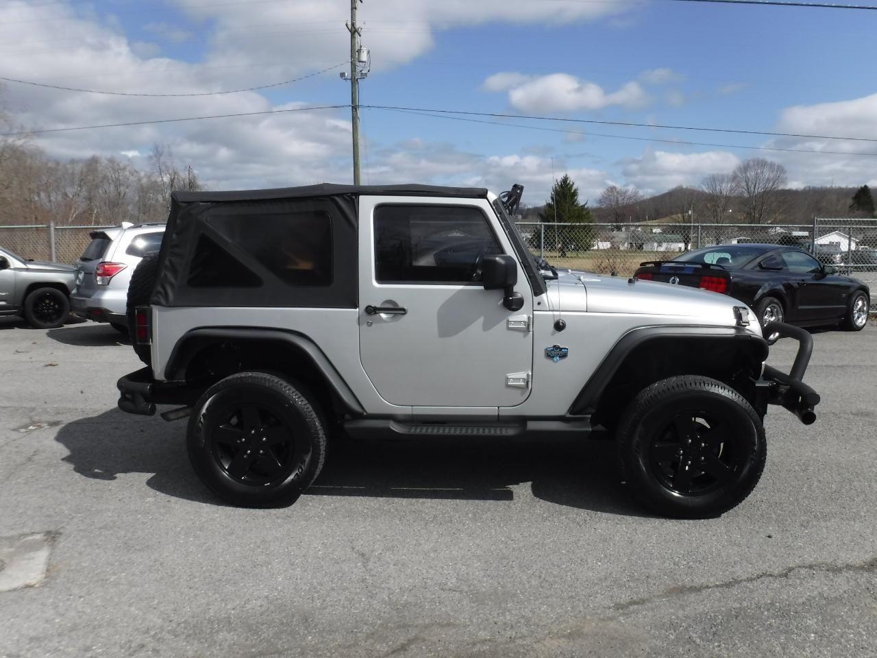 Jeep Wrangler 4WD 2dr Arctic *Ltd Avail* 2012