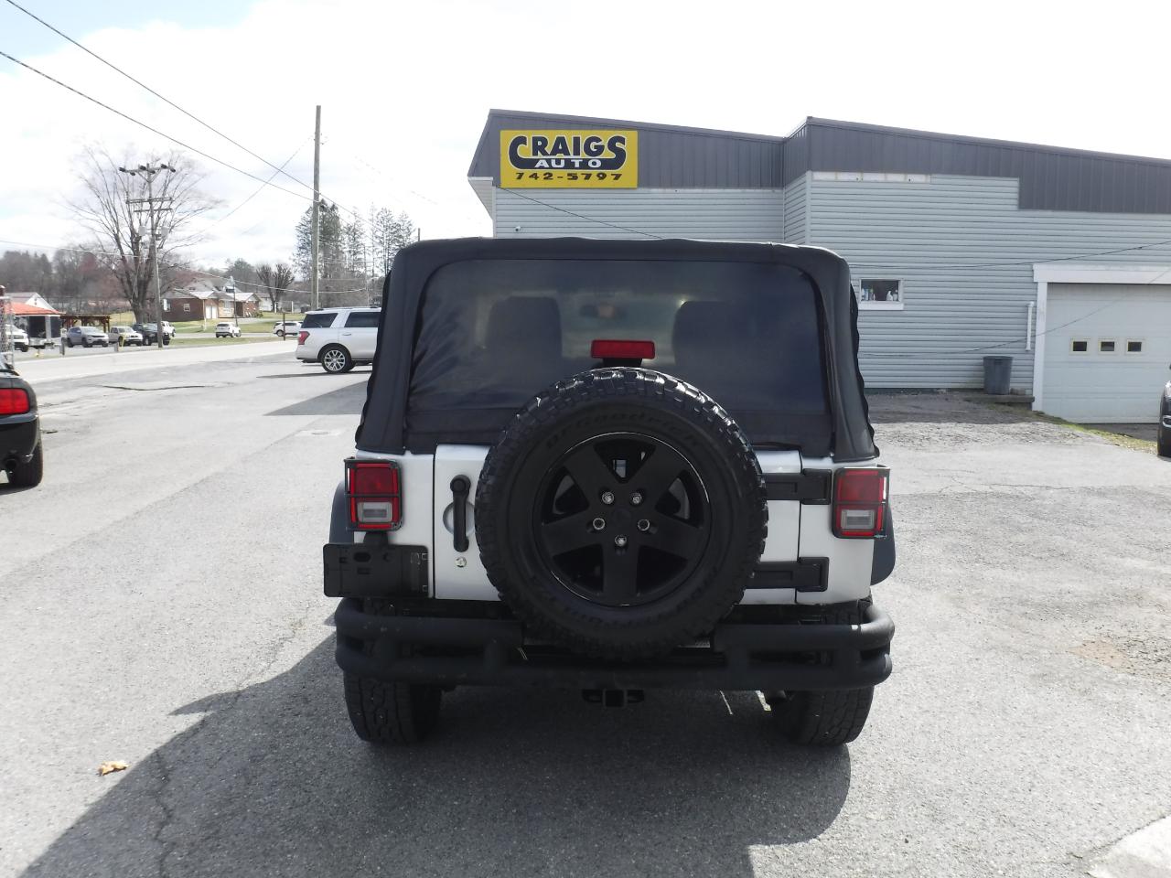 Jeep Wrangler 4WD 2dr Arctic *Ltd Avail* 2012
