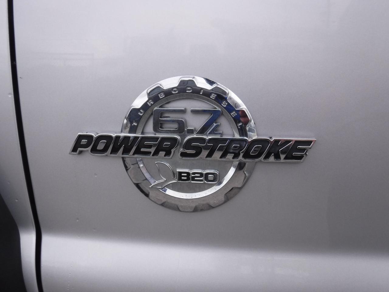 Ford Super Duty F-550 DRW 4WD Reg Cab 165" WB 84" CA XL 2011