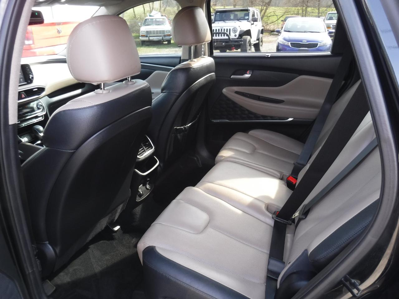 Hyundai Santa Fe SEL 2.4L Auto AWD 2020