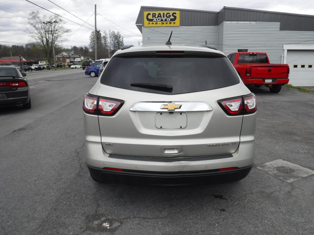 Chevrolet Traverse AWD 4dr LT w/1LT 2016