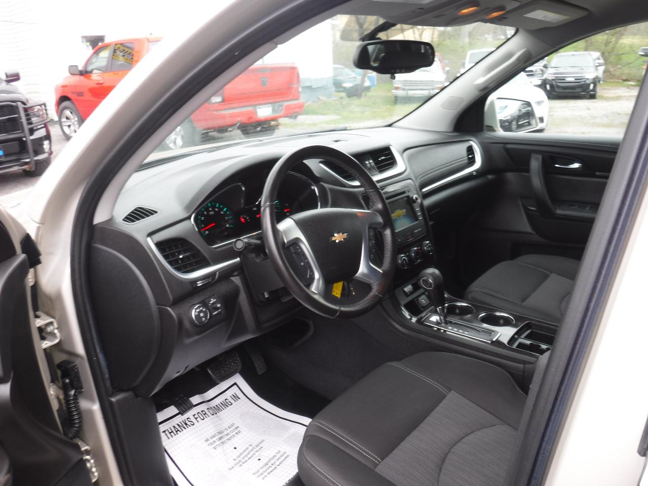 Chevrolet Traverse AWD 4dr LT w/1LT 2016