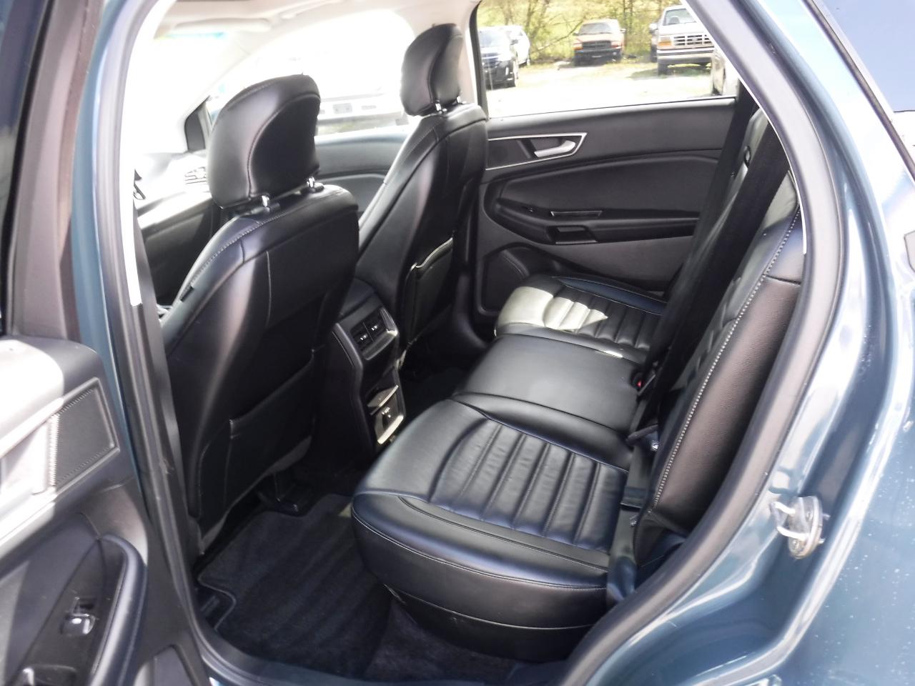 Ford Edge 4dr SEL AWD 2016