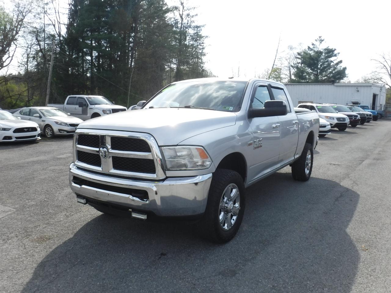 RAM 2500 4WD Crew Cab 149" SLT 2015