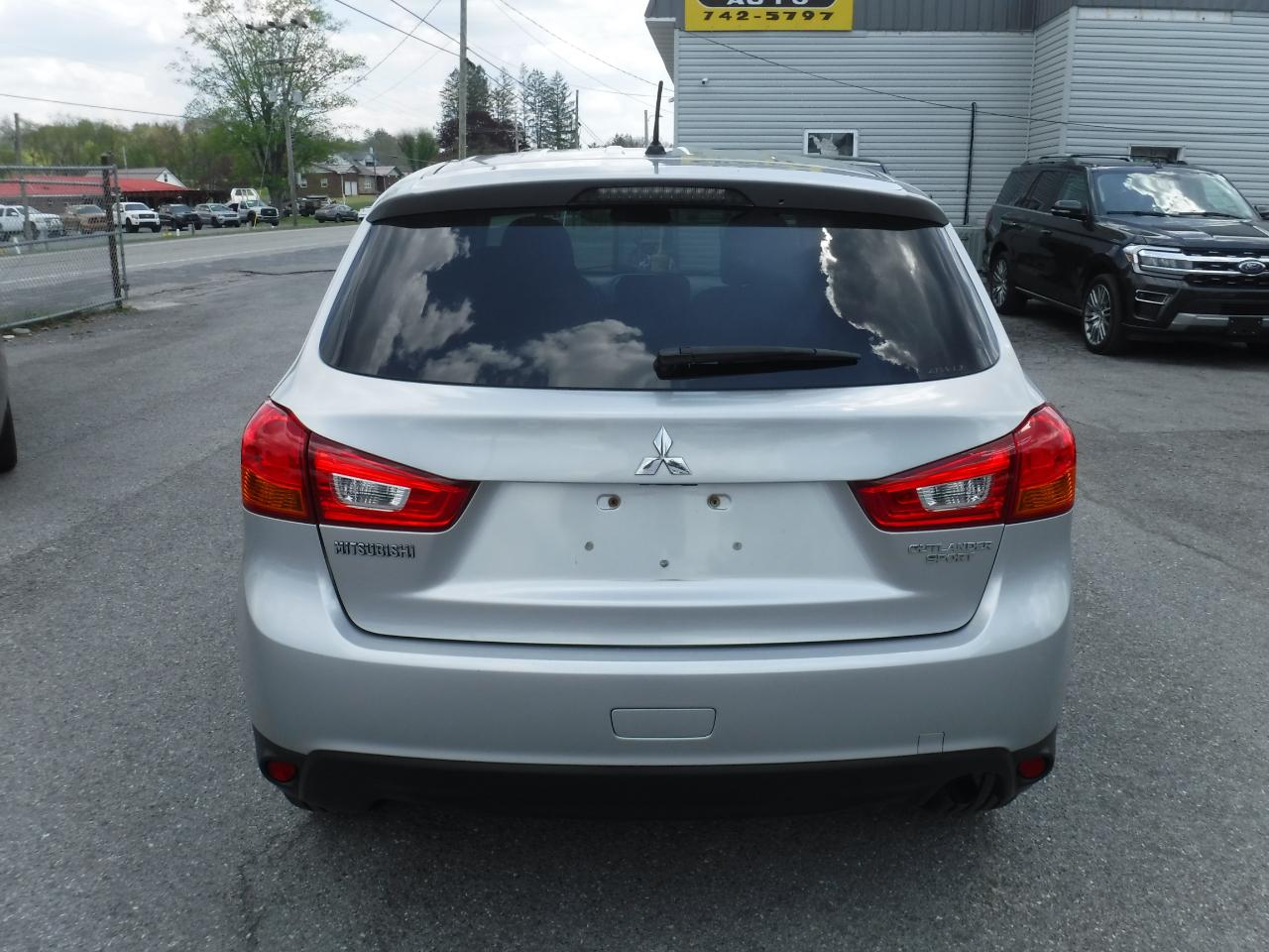 Mitsubishi Outlander Sport AWD 4dr CVT ES 2015