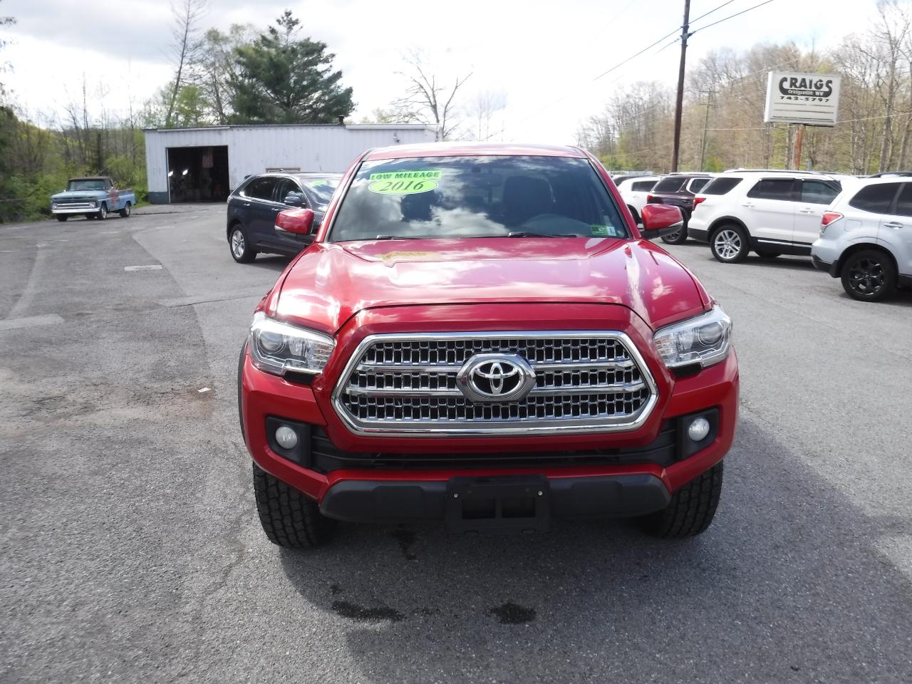 Toyota Tacoma 4WD Double Cab V6 AT TRD Off Road (Natl) 2016