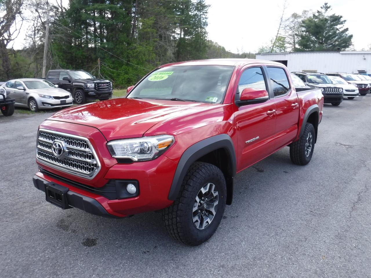 Toyota Tacoma 4WD Double Cab V6 AT TRD Off Road (Natl) 2016