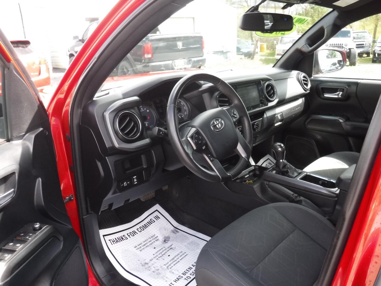 Toyota Tacoma 4WD Double Cab V6 AT TRD Off Road (Natl) 2016