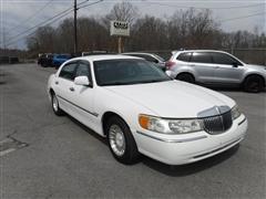 2001 Lincoln Town Car 