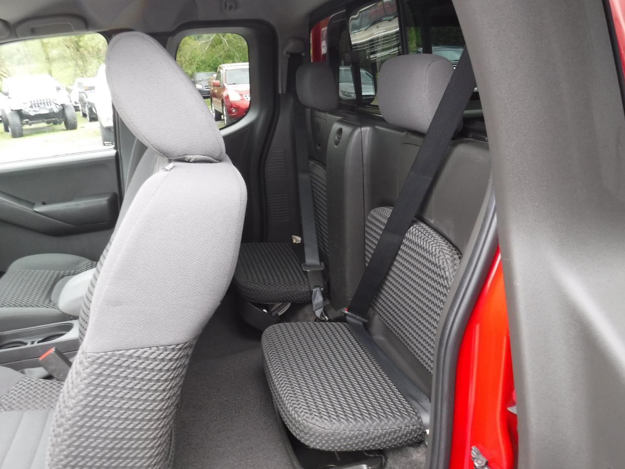 Nissan Frontier 4WD King Cab Auto SE 2010