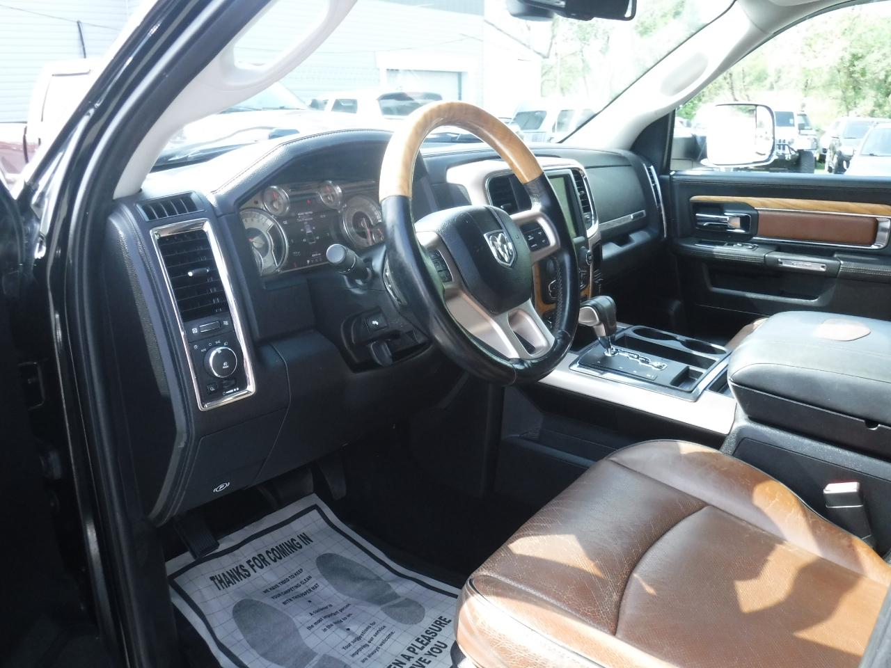 RAM 1500 4WD Crew Cab 140.5" Laramie Longhorn Edition 2013