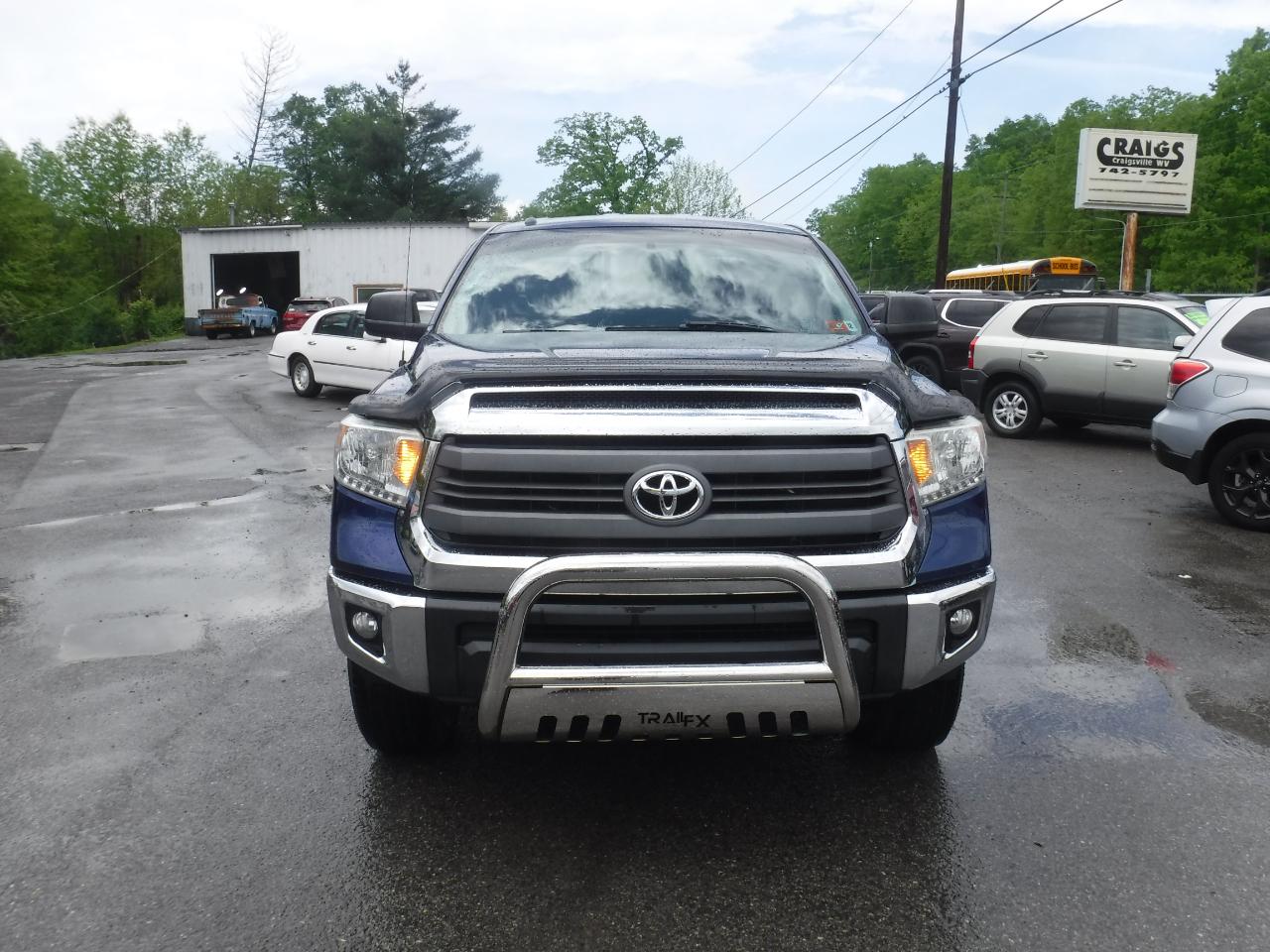 Toyota Tundra 4WD Truck Double Cab 5.7L V8 6-Spd AT SR5 (Natl) 2014
