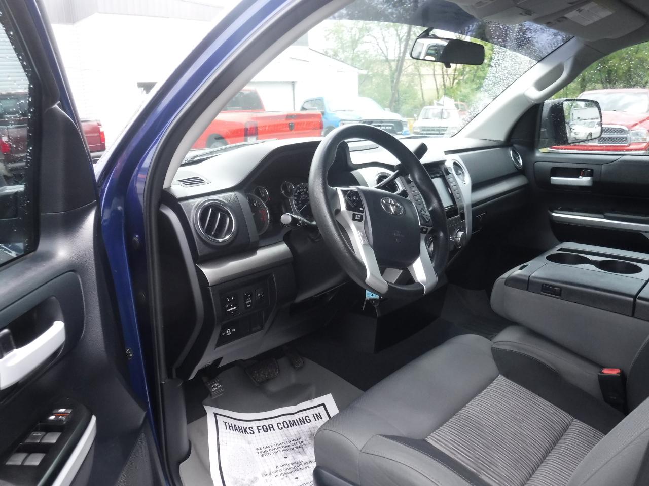 Toyota Tundra 4WD Truck Double Cab 5.7L V8 6-Spd AT SR5 (Natl) 2014