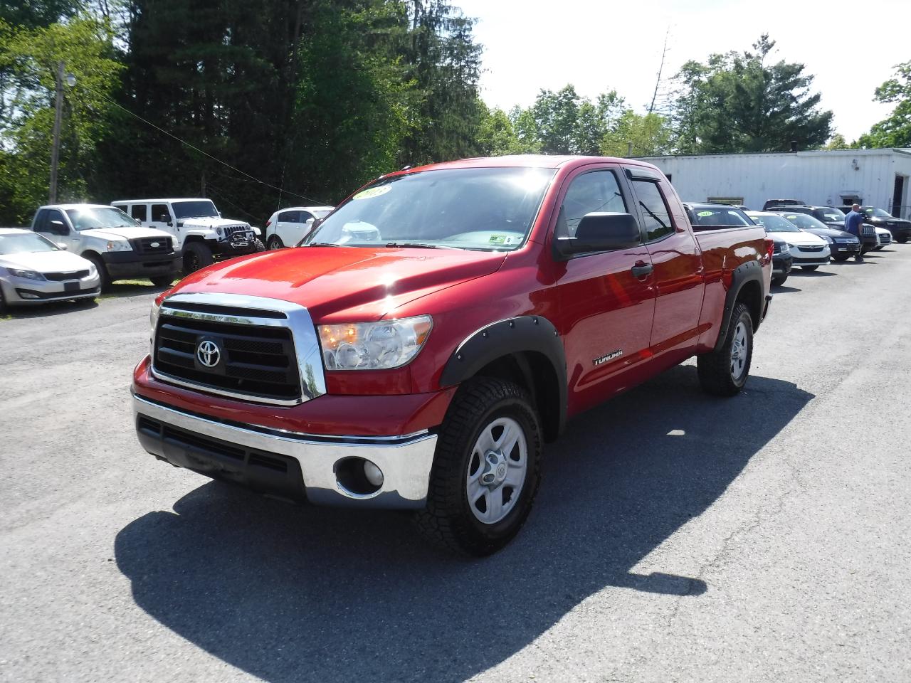 Toyota Tundra 4WD Truck Double Cab 4.6L V8 6-Spd AT (Natl) 2013