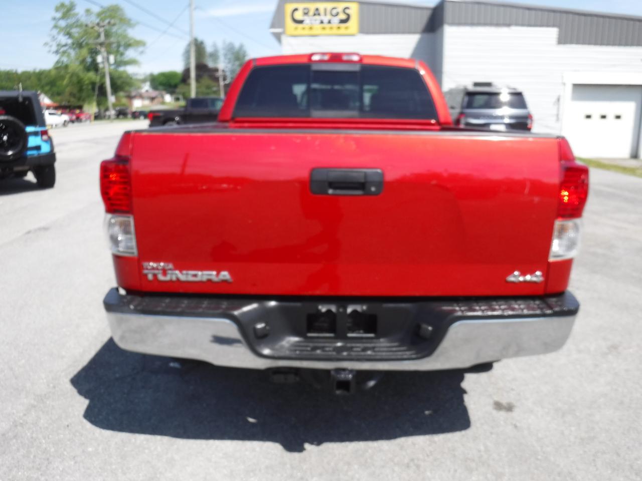 Toyota Tundra 4WD Truck Double Cab 4.6L V8 6-Spd AT (Natl) 2013