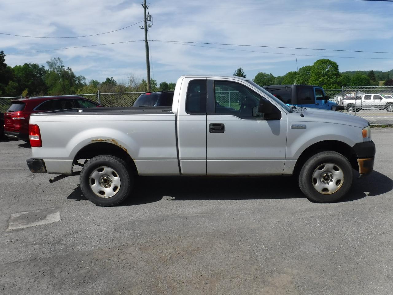 Ford F-150 2WD Reg Cab 126" XLT 2007