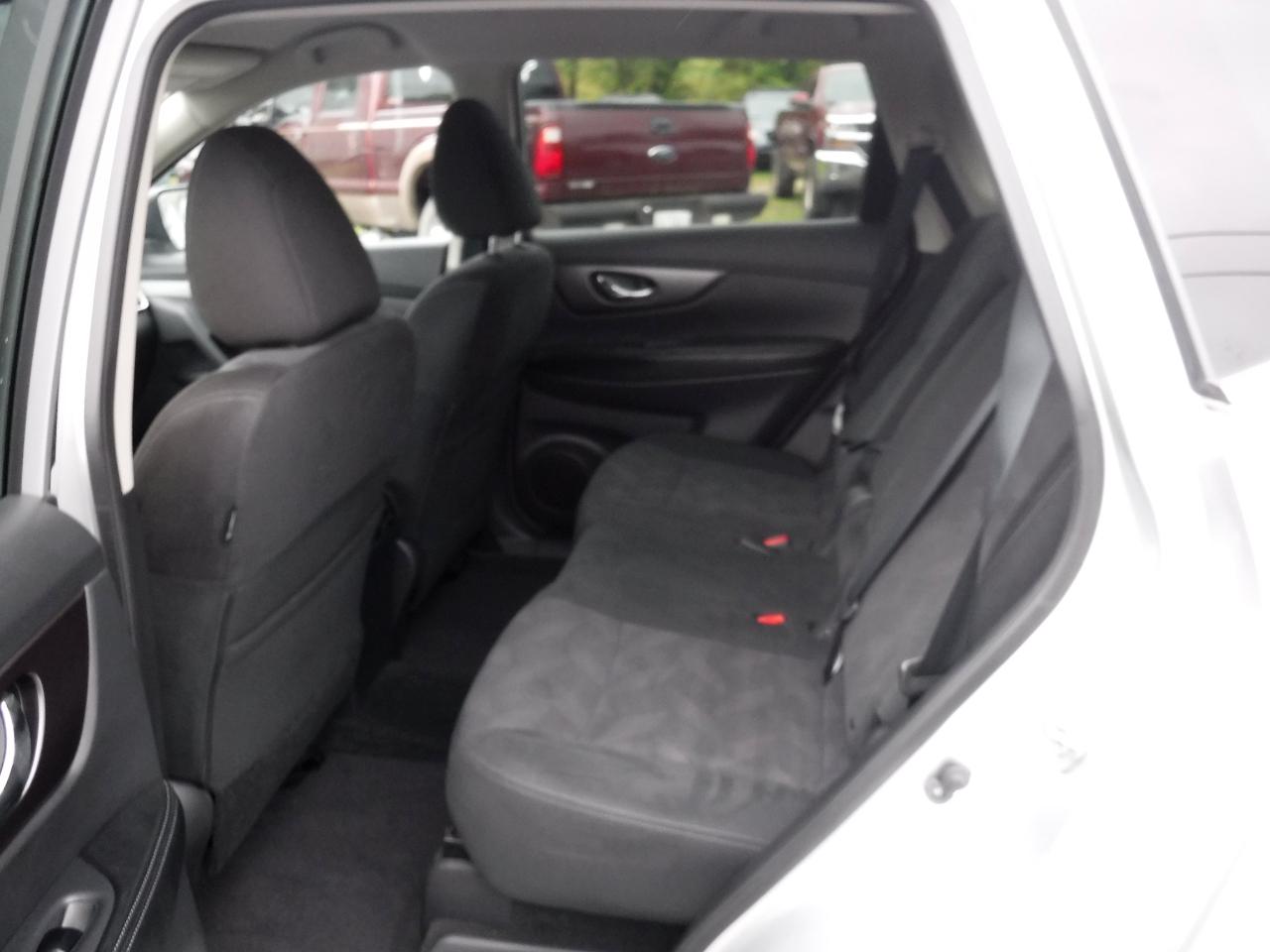 Nissan Rogue AWD 4dr SV 2015