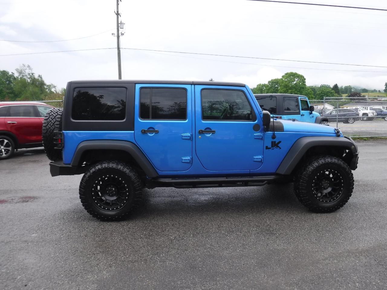 Jeep Wrangler Unlimited 4WD 4dr Sport 2016