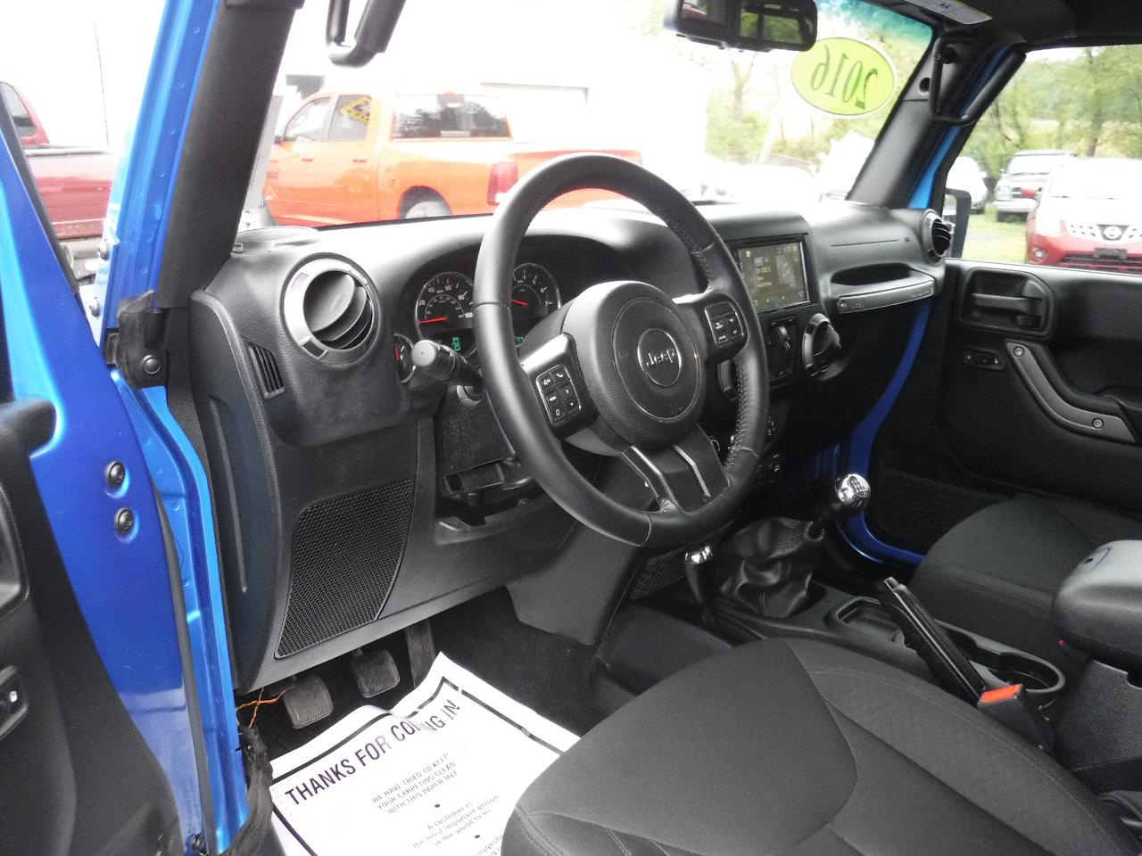 Jeep Wrangler Unlimited 4WD 4dr Sport 2016