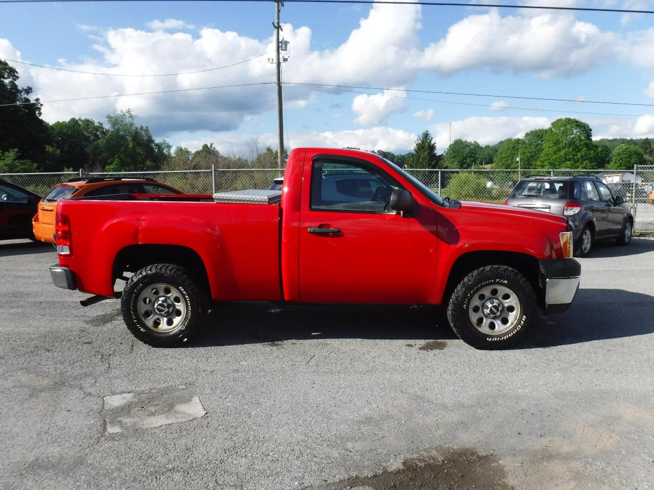 GMC Sierra 1500 4WD Reg Cab 119.0" Work Truck 2012