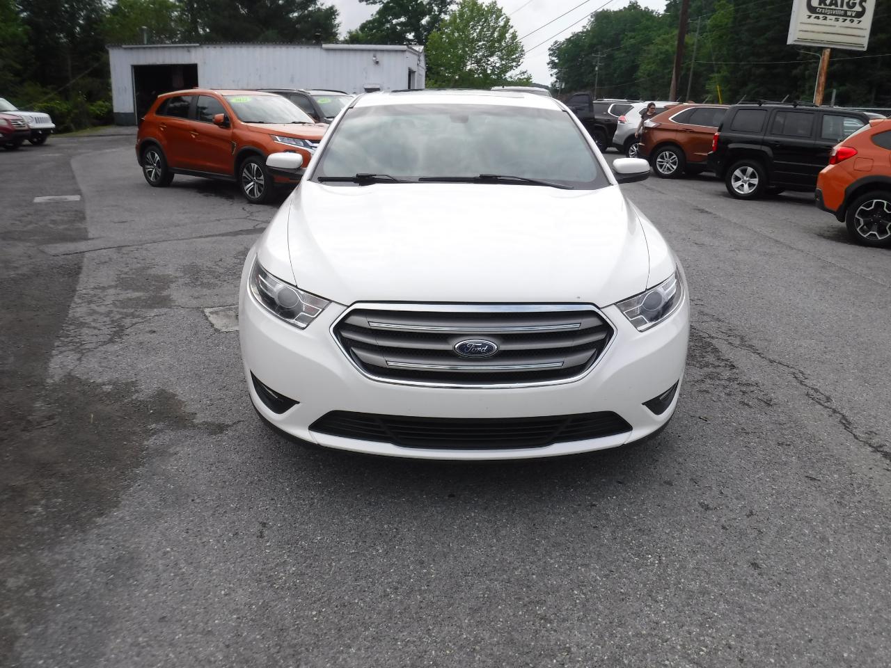 Ford Taurus 4dr Sdn SEL AWD 2016