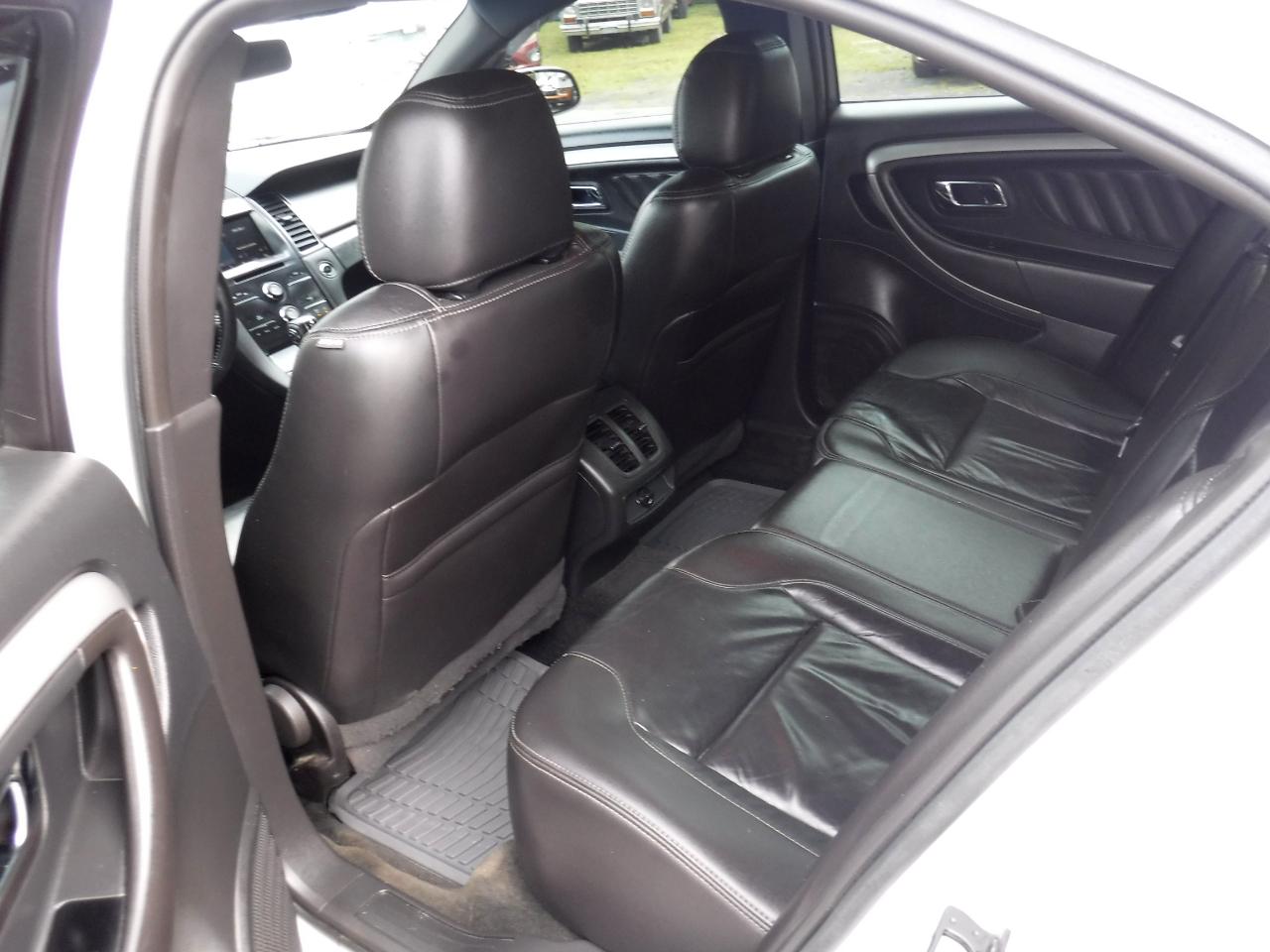 Ford Taurus 4dr Sdn SEL AWD 2016