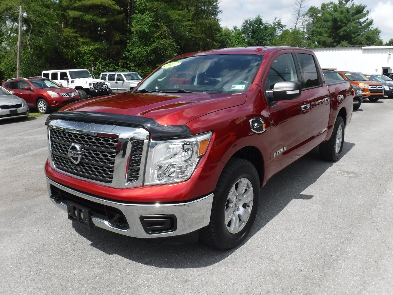 Nissan Titan 4x4 Crew Cab SV 2017