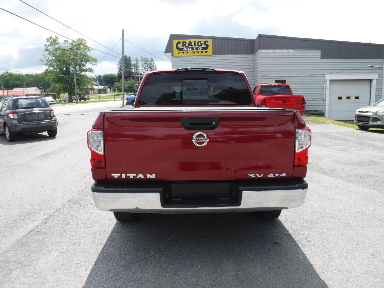 Nissan Titan 4x4 Crew Cab SV 2017