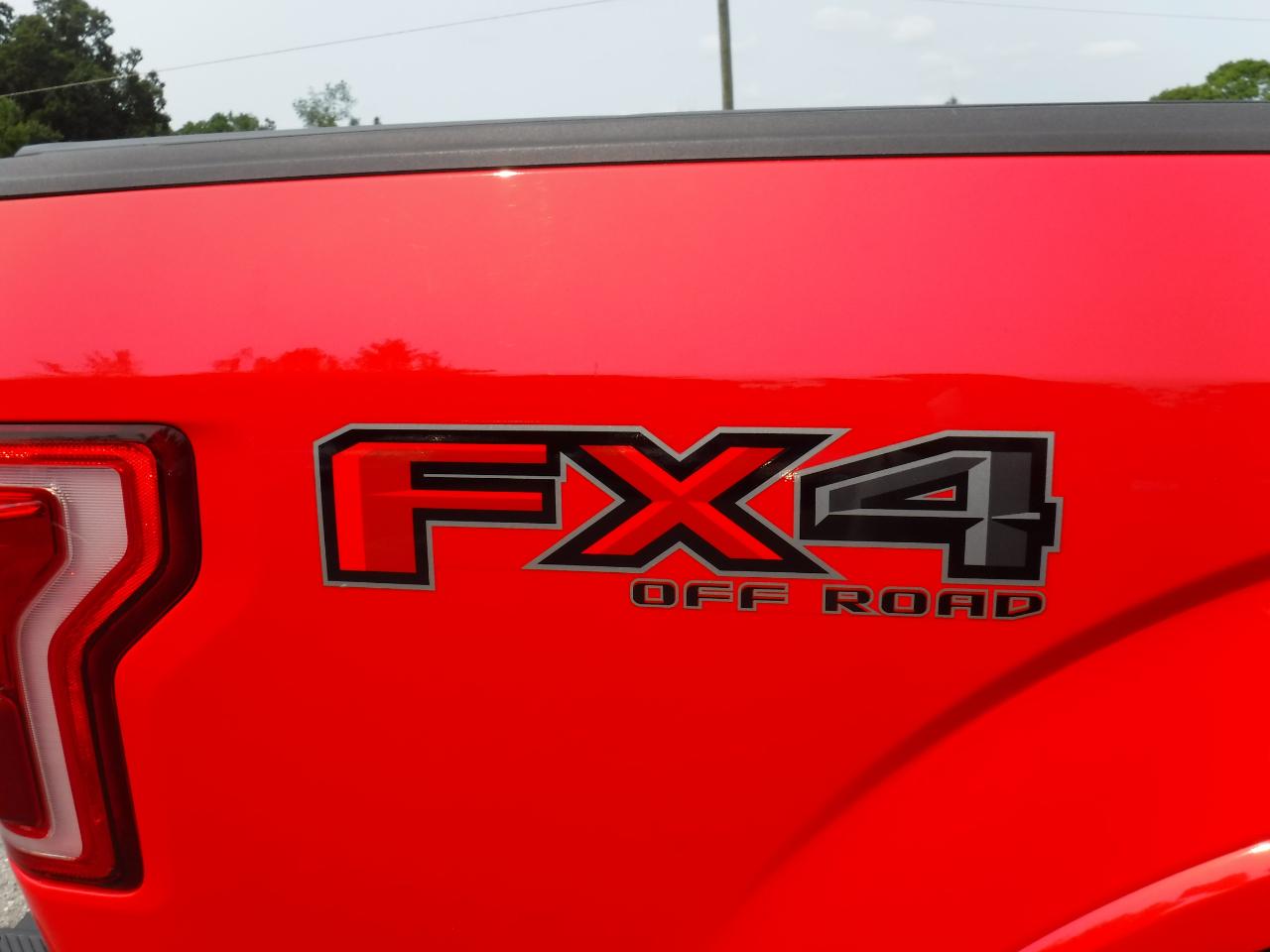Ford F-150 Lariat 4WD SuperCrew 5.5' Box 2017