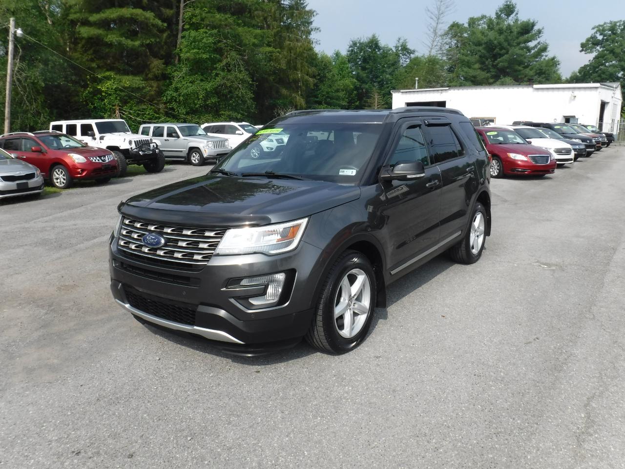 Ford Explorer 4WD 4dr XLT 2016