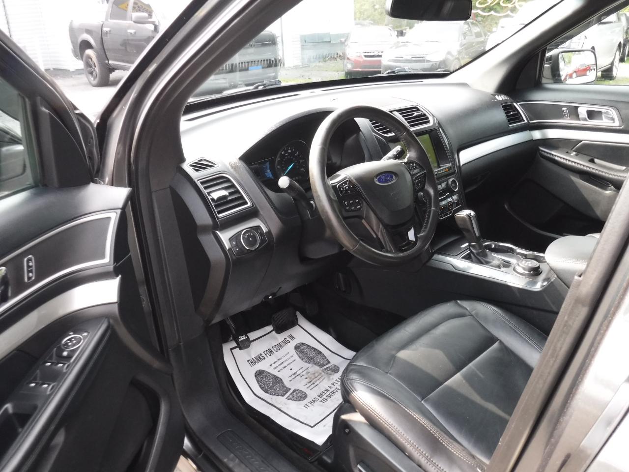 Ford Explorer 4WD 4dr XLT 2016