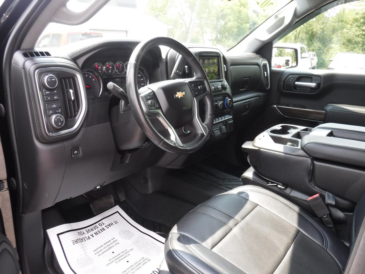 Chevrolet Silverado 1500 4WD Crew Cab 147" LT 2020