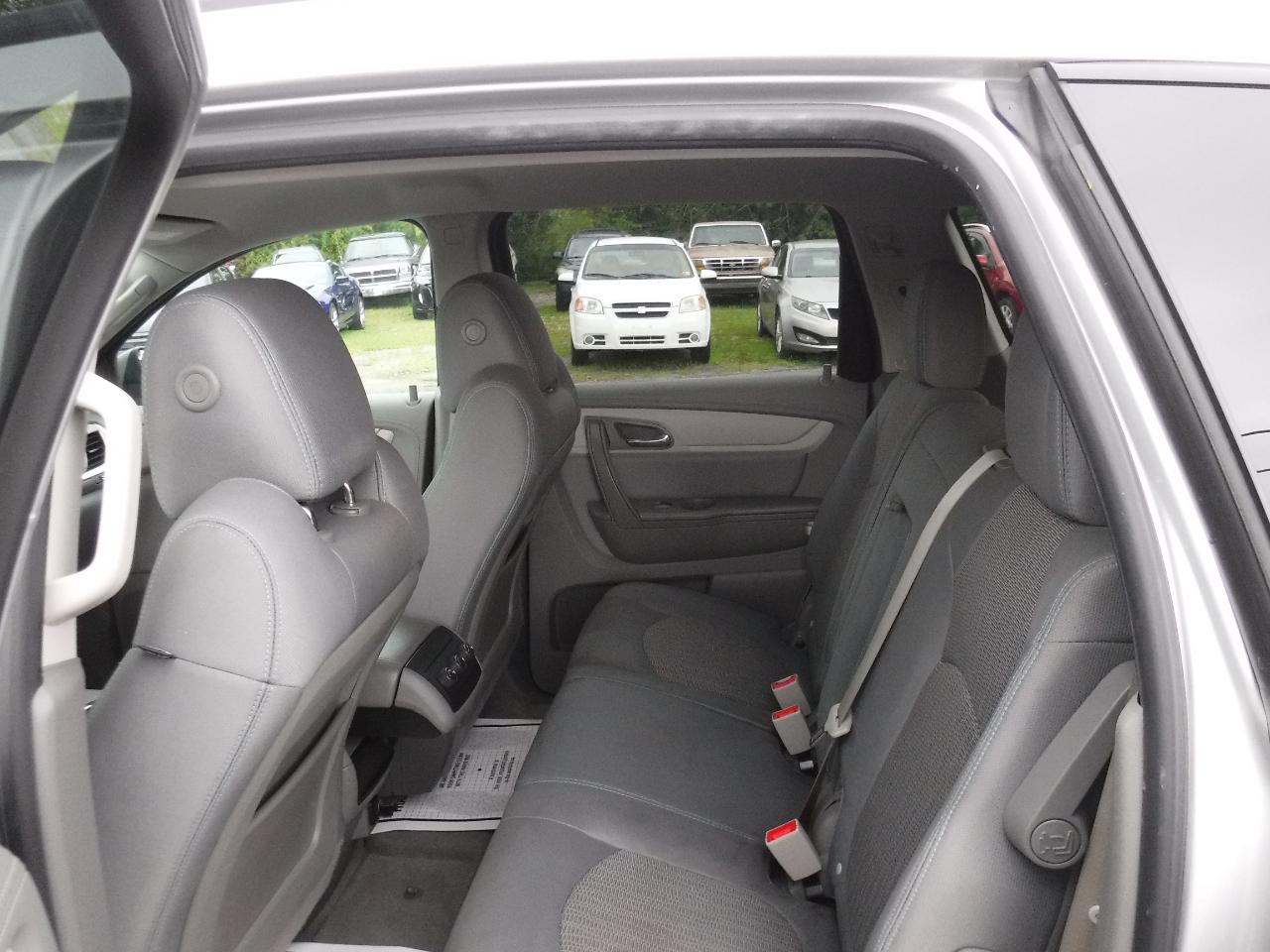 Chevrolet Traverse AWD 4dr LS 2017