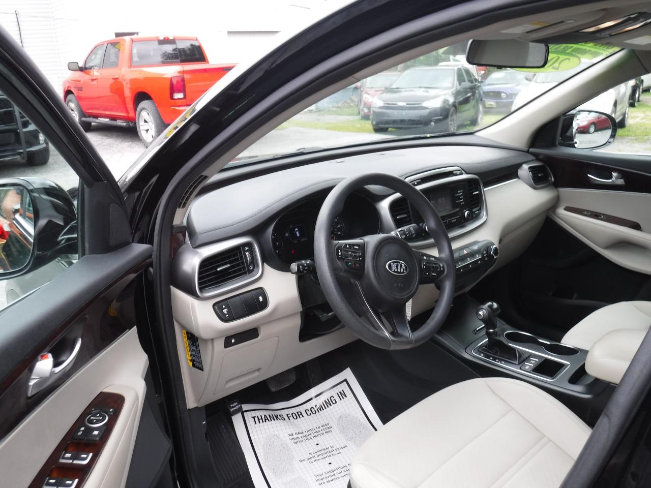 Kia Sorento AWD 4dr 3.3L LX 2016