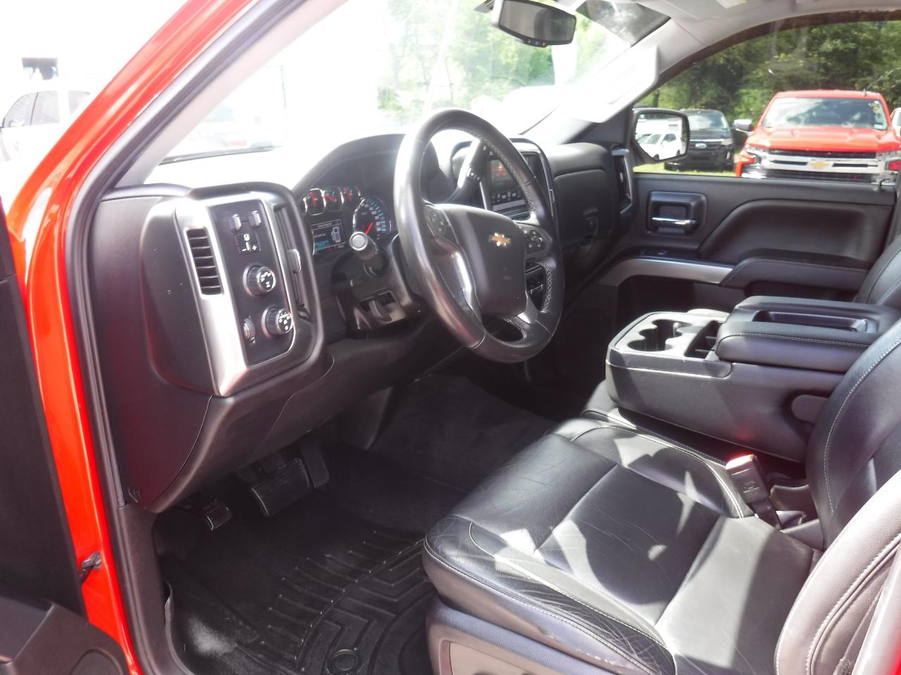 Chevrolet Silverado 1500 4WD Crew Cab 143.5" LT w/1LT 2018