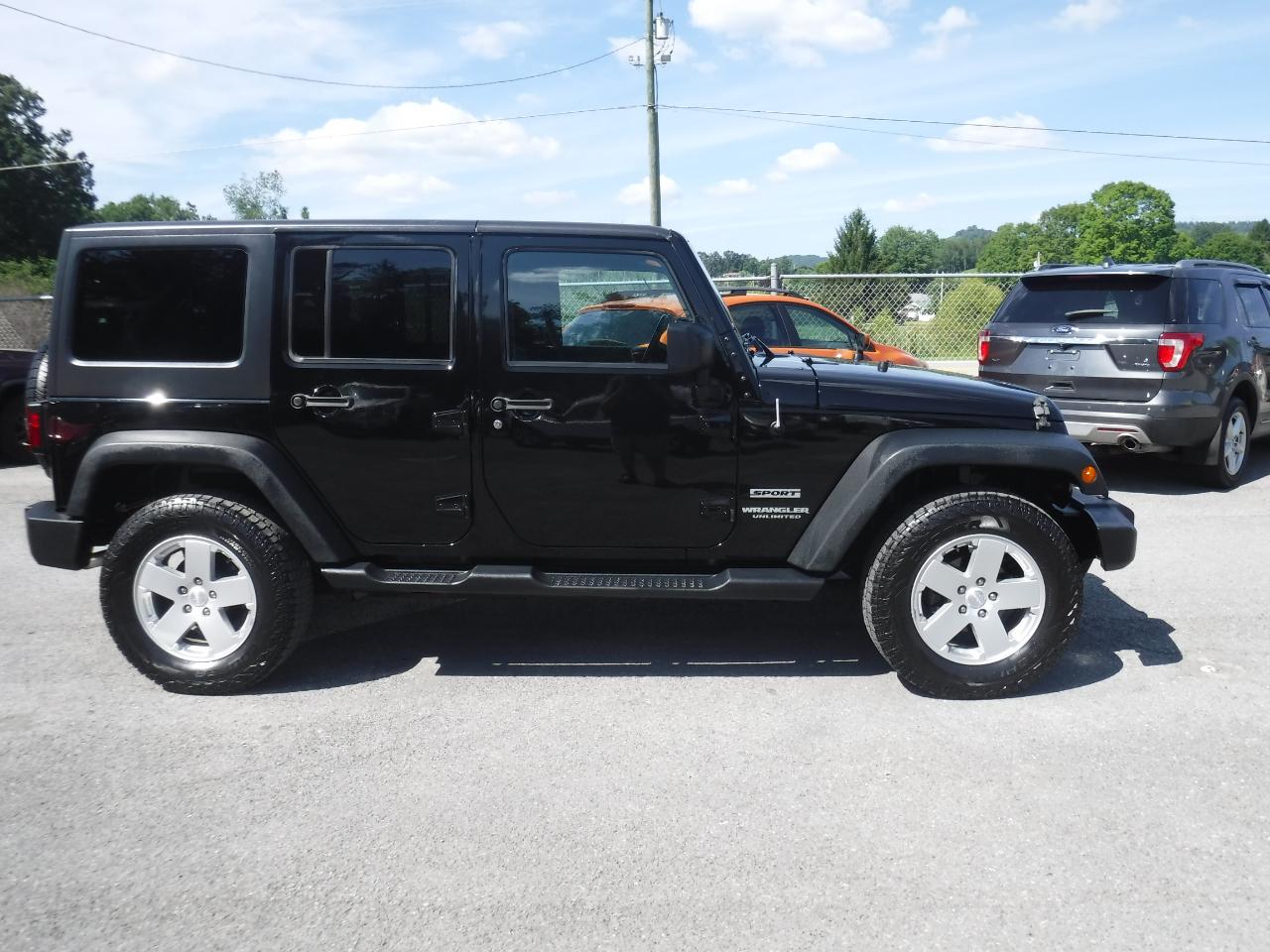 Jeep Wrangler Unlimited Sport 4x4 2017
