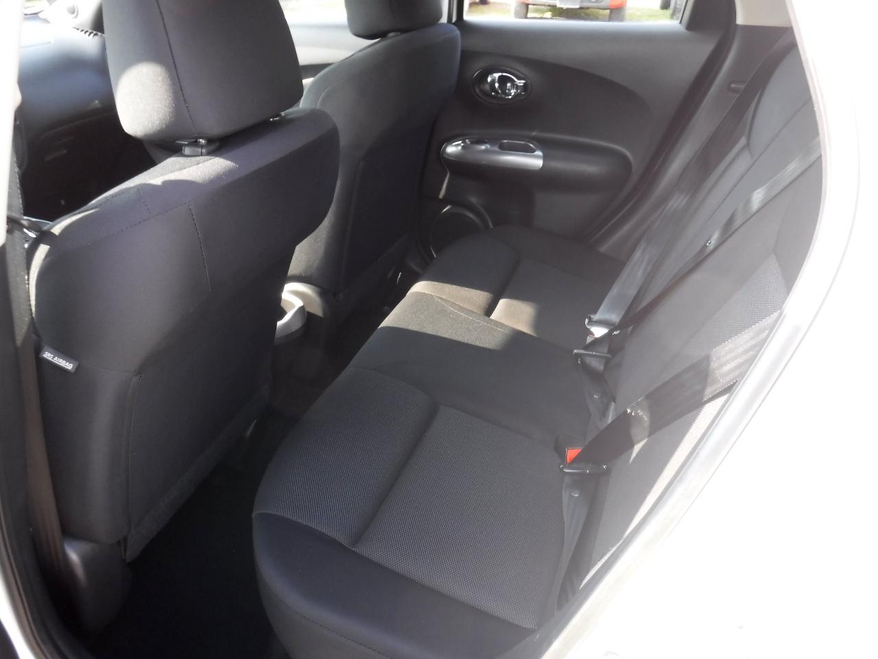 Nissan Juke 5dr Wgn I4 CVT S AWD 2011