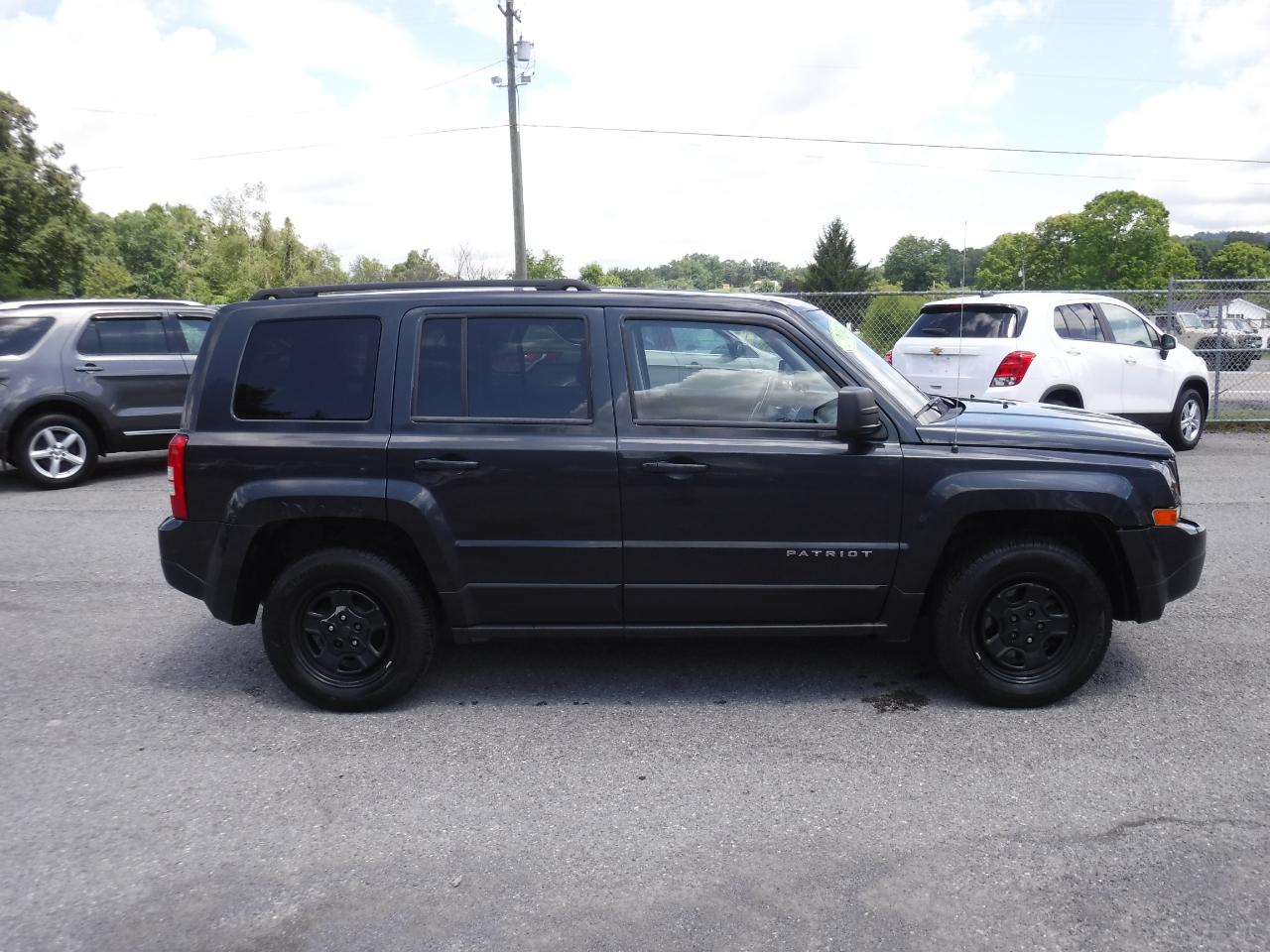 Jeep Patriot 4WD 4dr Latitude 2014